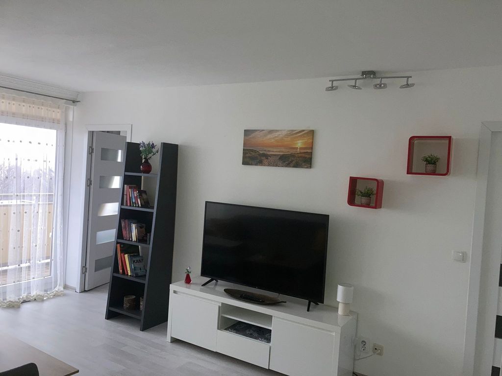 Apartment 425