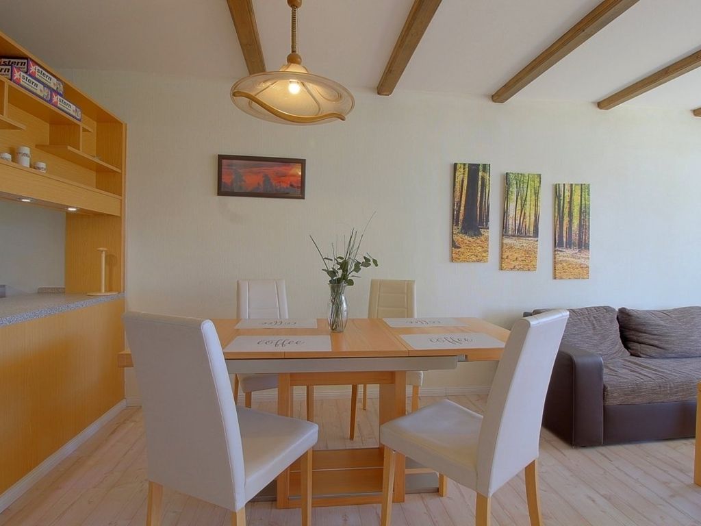Apartment 457