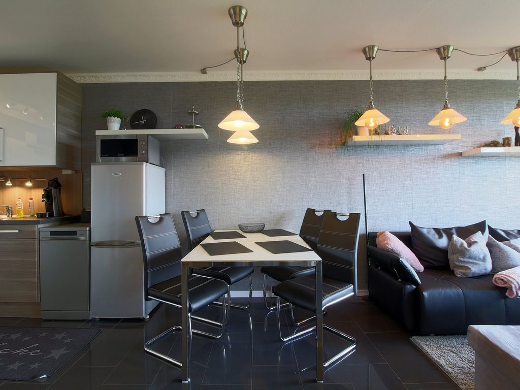 Apartment 475
