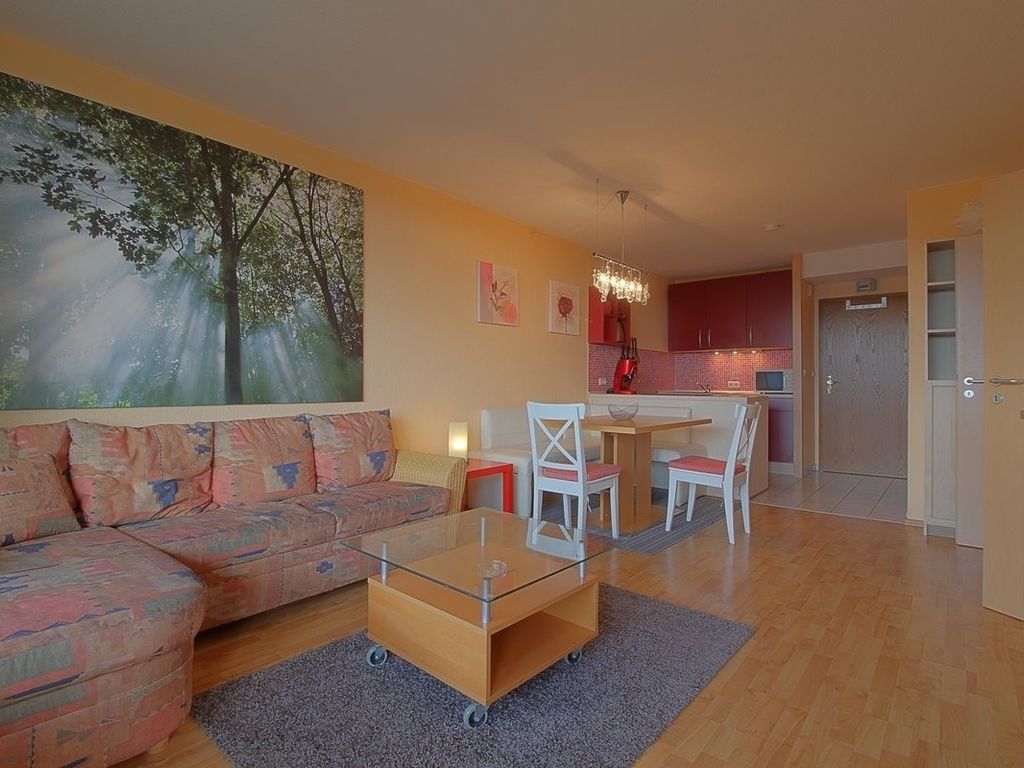 Apartment 551