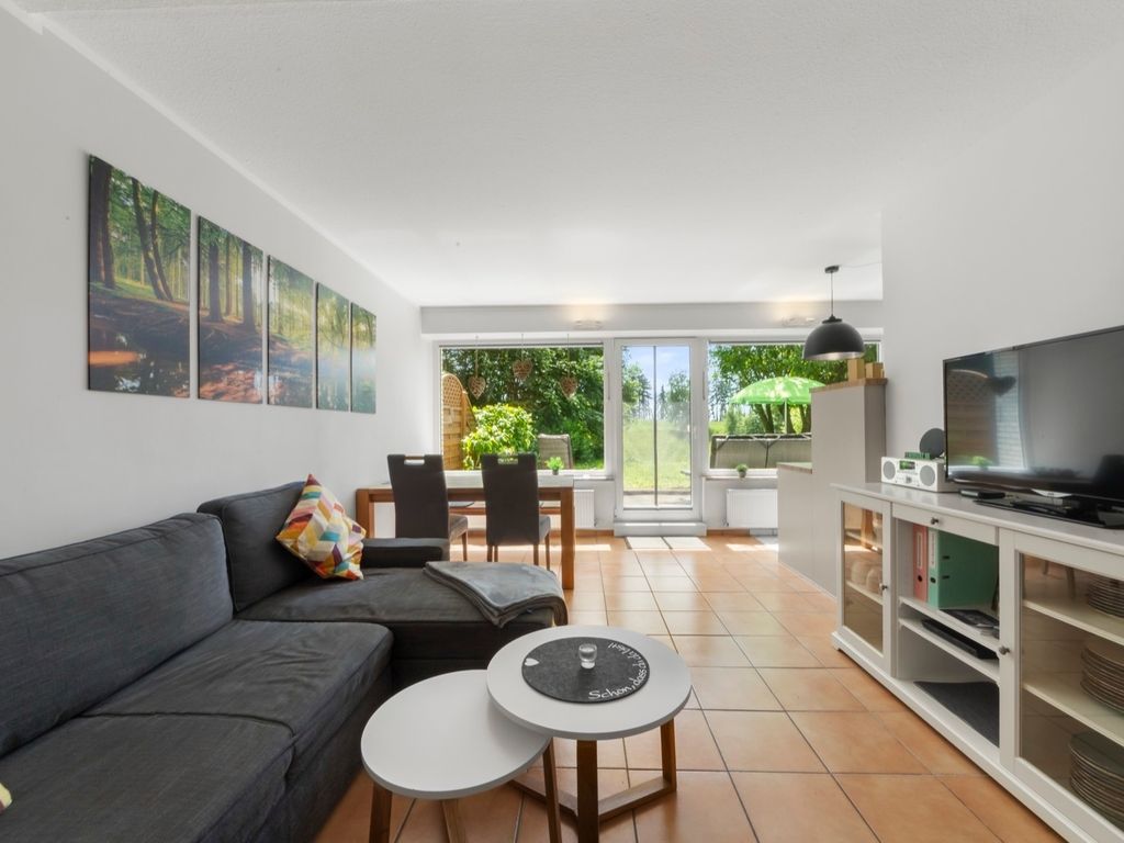 Apartment 611