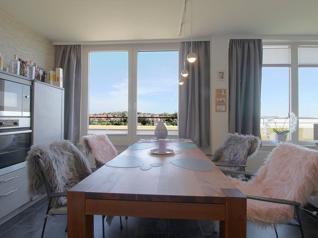Penthouse 383