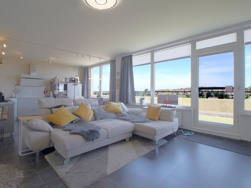 Penthouse 383
