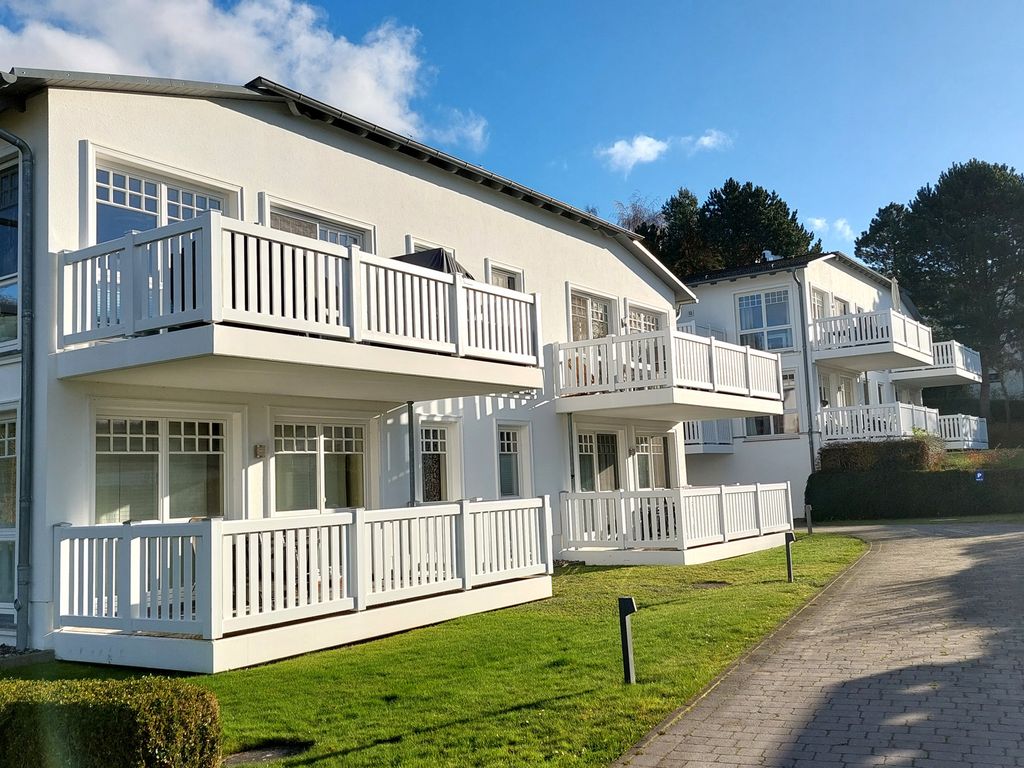 Villen am See - 90937