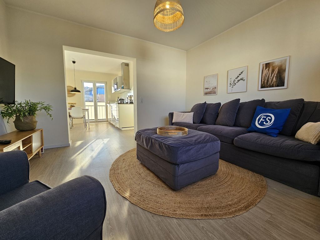 Küstenglück 2: Stylisches Apartment mit Meerblick - 200m zum Strand & Bäcker