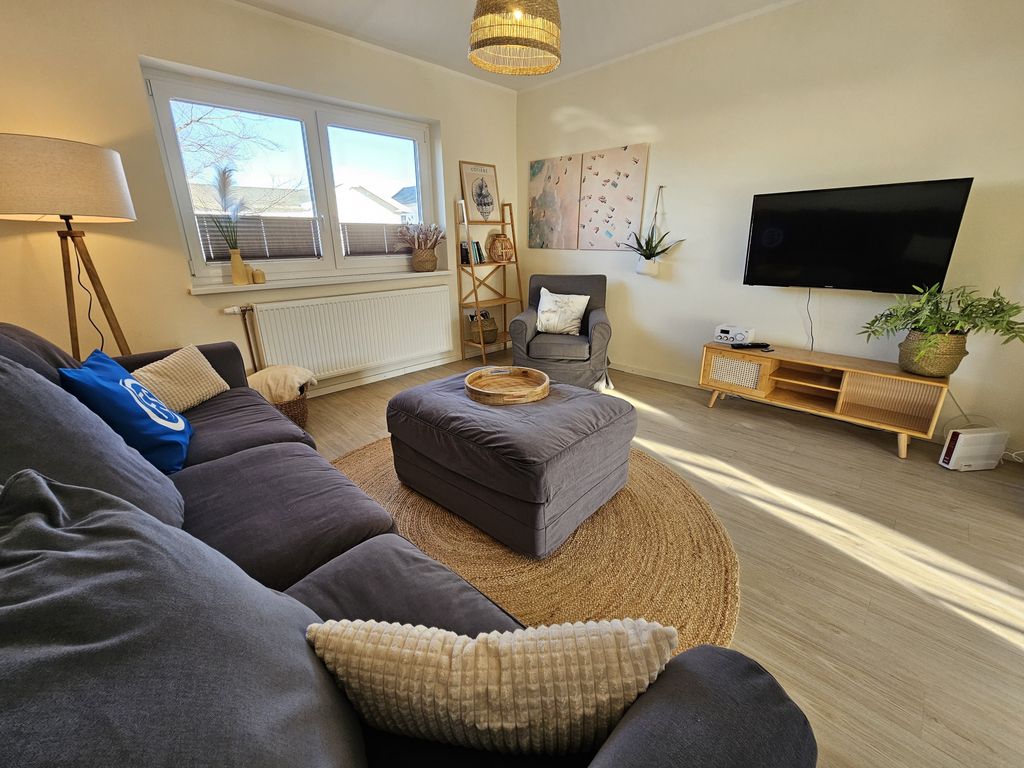 Küstenglück 2: Stylisches Apartment mit Meerblick - 200m zum Strand & Bäcker