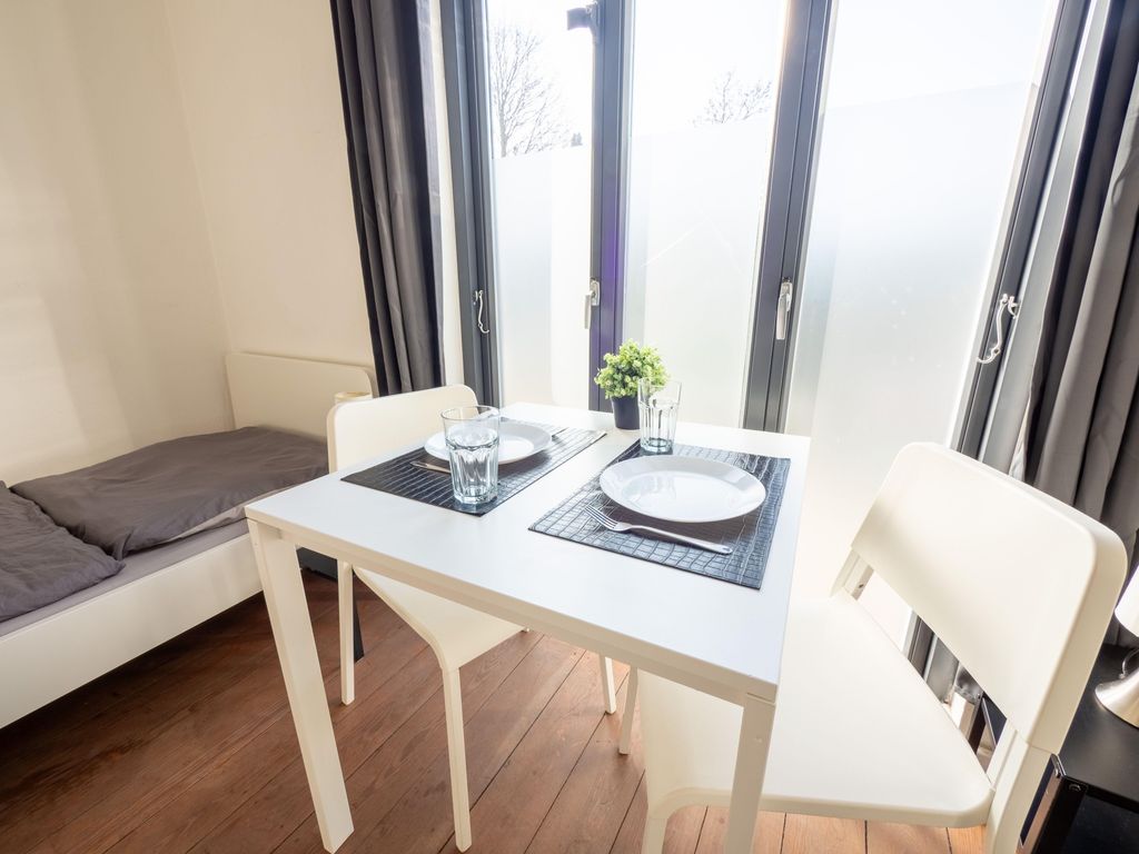 Monteurwohnung in Villa - 8 Betten, WLAN, TV, Einbauküche – Ahrensburg Zentrum, Nähe Hamburg - AGRP1201