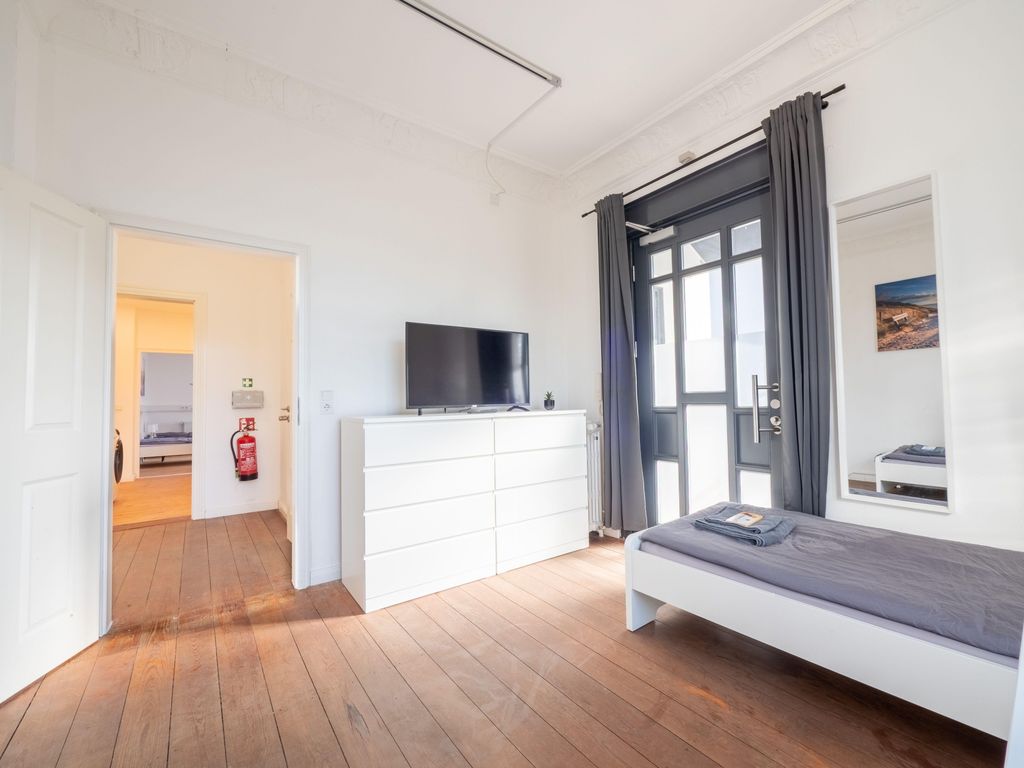 Monteurwohnung in Villa - 8 Betten, WLAN, TV, Einbauküche – Ahrensburg Zentrum, Nähe Hamburg - AGRP1201