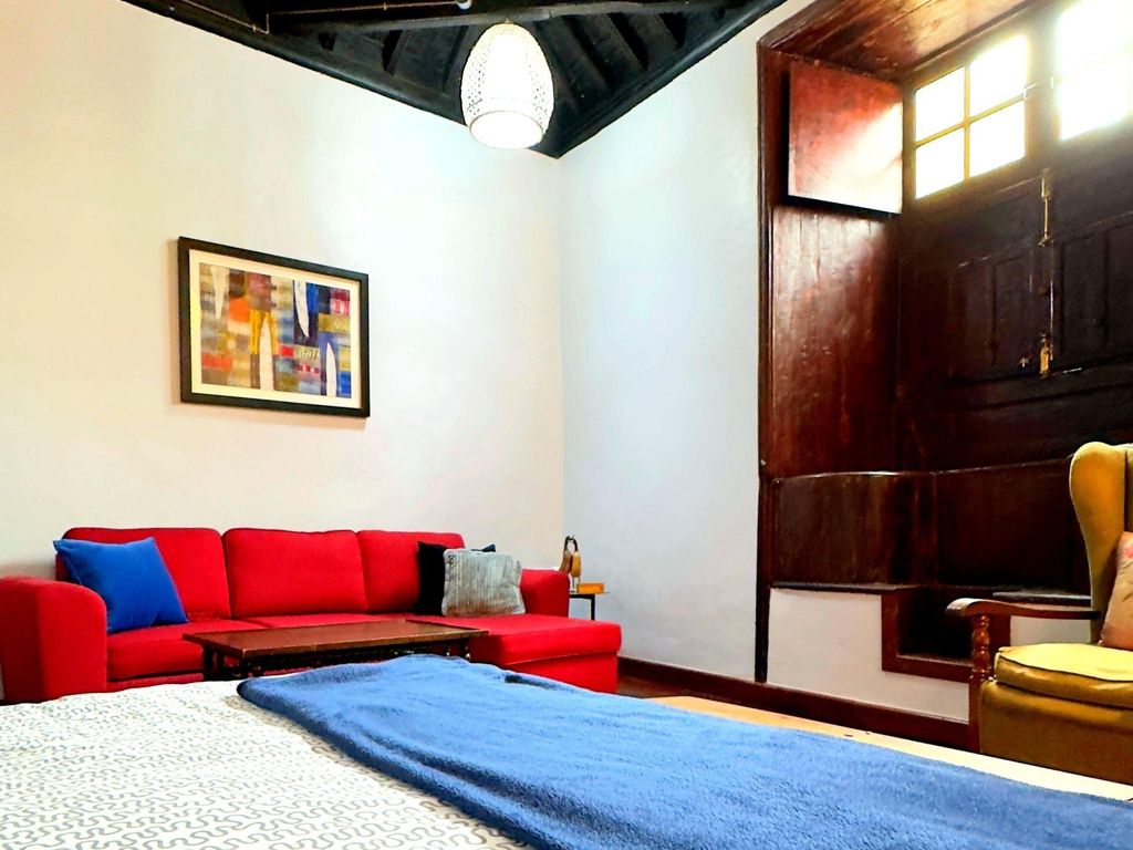 Caleton Gara Suites