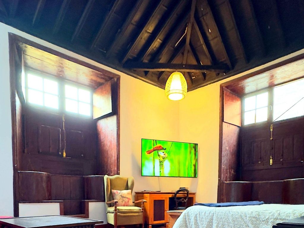 Caleton Gara Suites