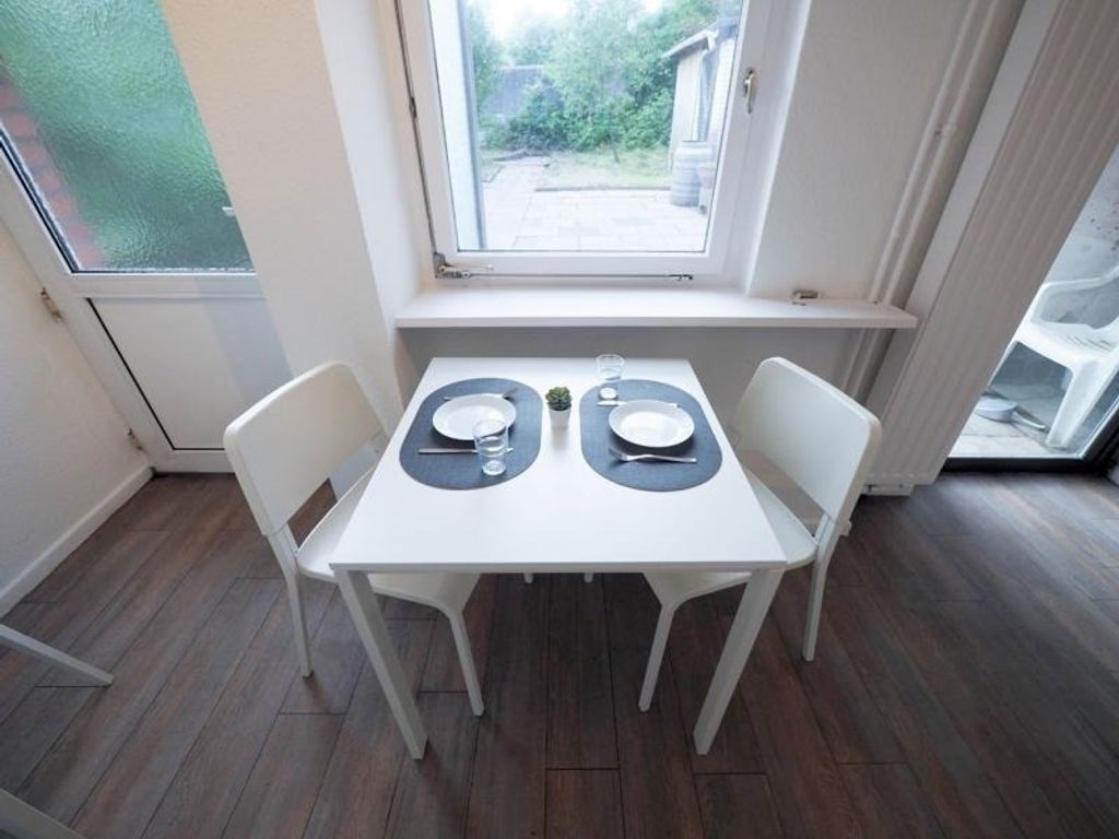 Monteurwohnung für 6 Personen mit WLAN, Gäste-WC, TV – Bad Oldesloe Nähe Hamburg & Lübeck - BEKE0701