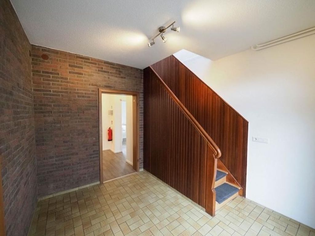 Monteurwohnung für 6 Personen mit WLAN, Gäste-WC, TV – Bad Oldesloe Nähe Hamburg & Lübeck - BEKE0701