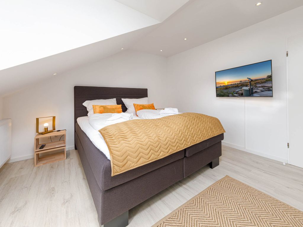 SunSide Apartment #3