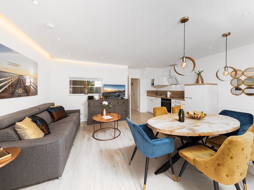 SunSide Apartment #3