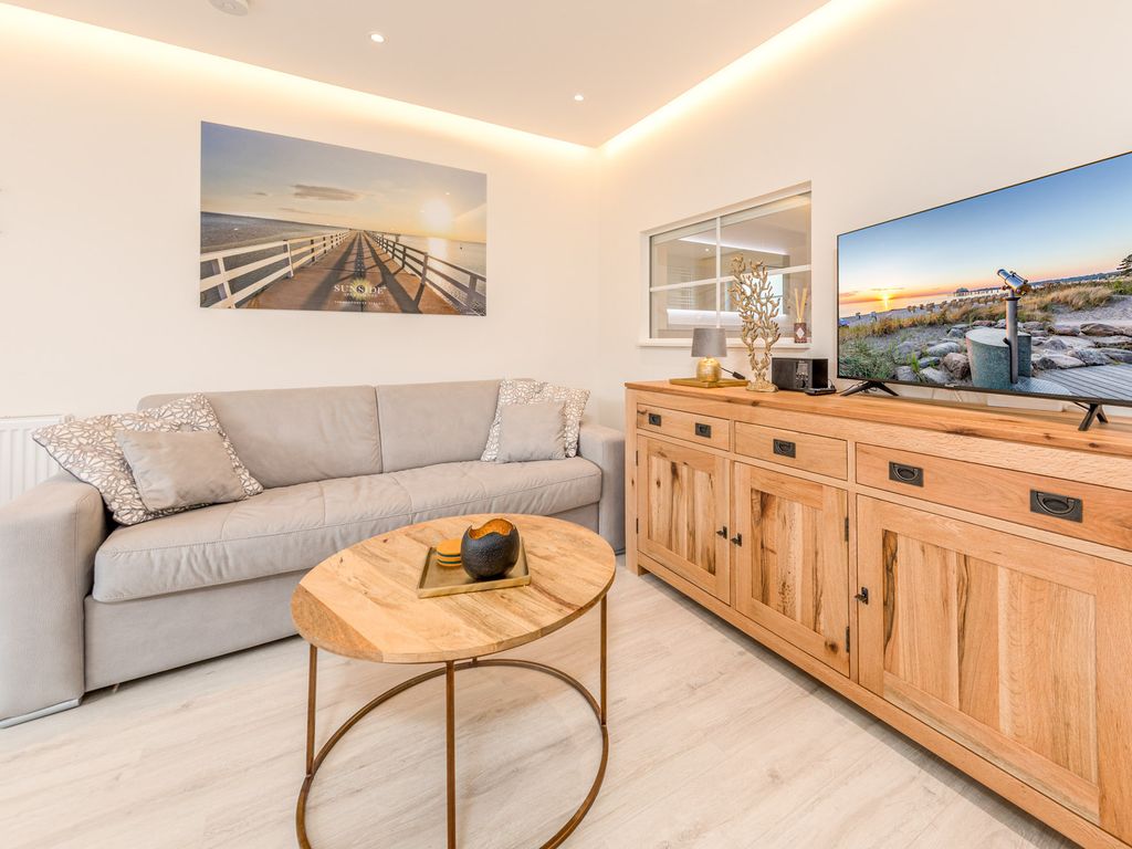 SunSide Apartment #4