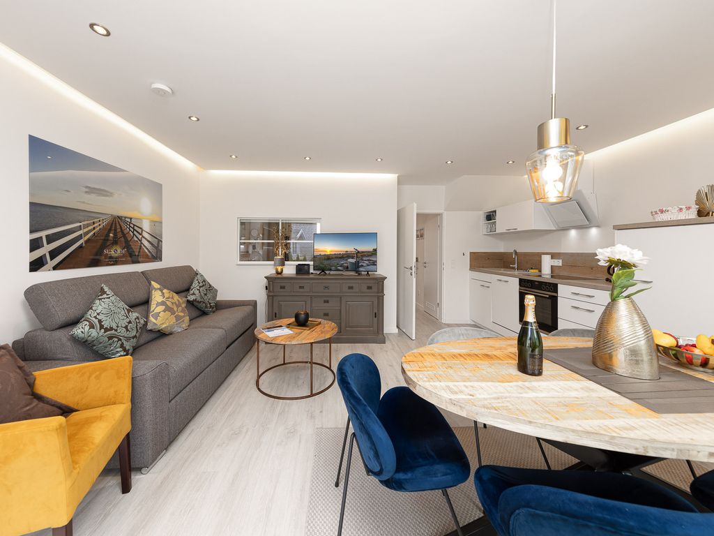 SunSide Apartment #5