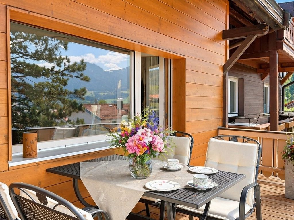 Ruhpolding Ferienwohnung für 4  Personen mit Bergblick, Kamin/Ofen und Panoramablick