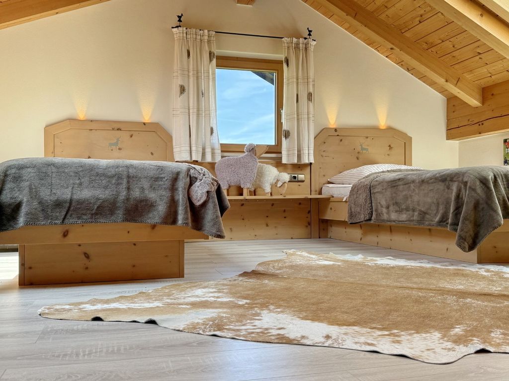 Ruhpolding Ferienwohnung für 4  Personen mit Bergblick, Kamin/Ofen und Panoramablick