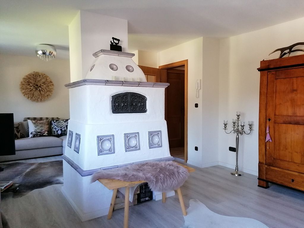 Ruhpolding Ferienwohnung für 4  Personen mit Bergblick, Kamin/Ofen und Panoramablick