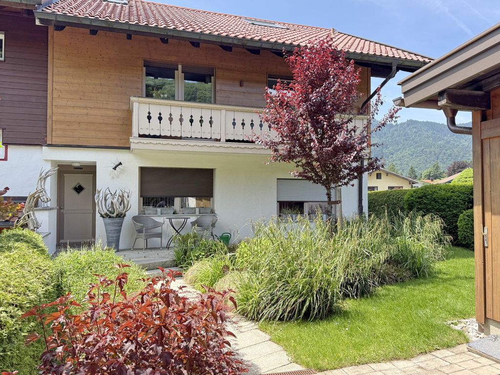 Ruhpolding Ferienwohnung für 4  Personen mit Bergblick, Kamin/Ofen und Panoramablick