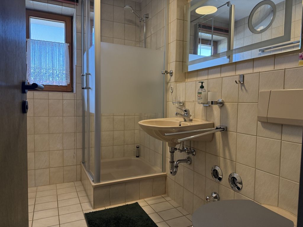Inzell Ferienwohnung für 2  Personen mit Bergblick, Panoramablick und Hund erlaubt