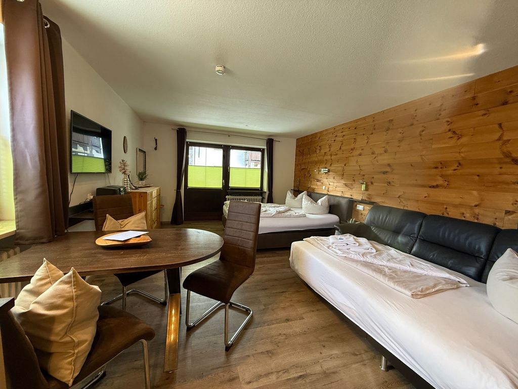 Inzell Ferienwohnung für 4  Personen mit Bergblick, Panoramablick und Balkon