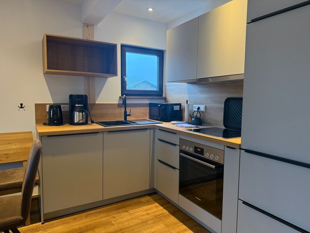 Inzell Ferienwohnung für 3  Personen mit Bergblick, Balkon und Garten