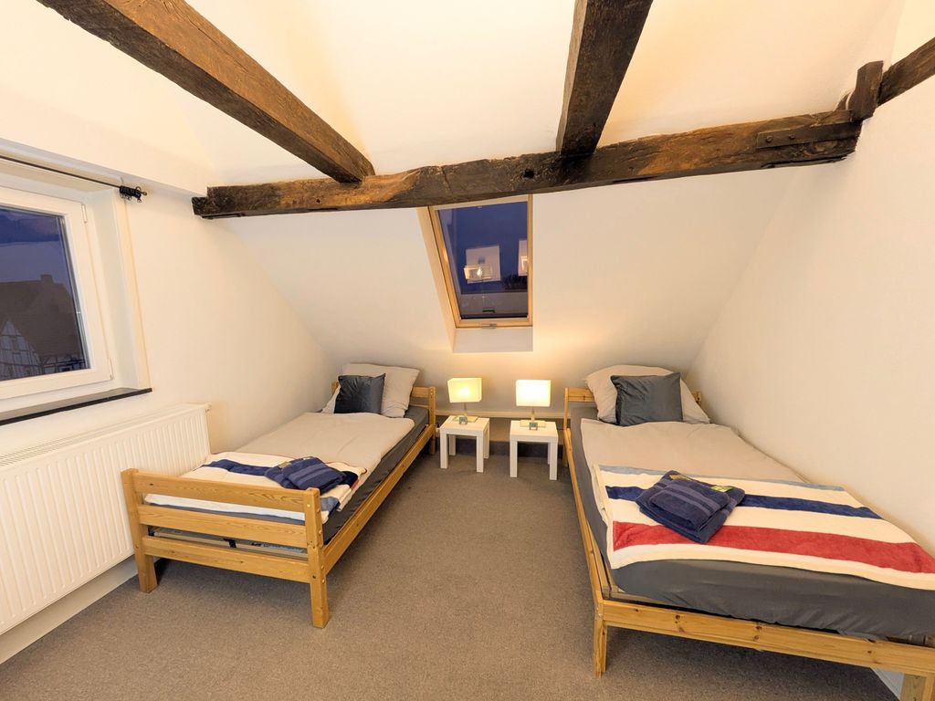 Ferienwohnung Kassel Traube bis 1 - 4 Pers.Parkplatz & Küche Modern