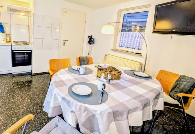 Ferienwohnung Kassel Kiwi Parkplatz Küche 1- 4 Personen EG Modern