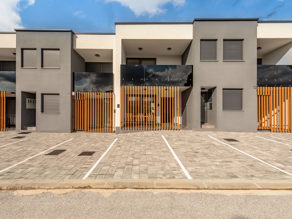 Byrfin residence