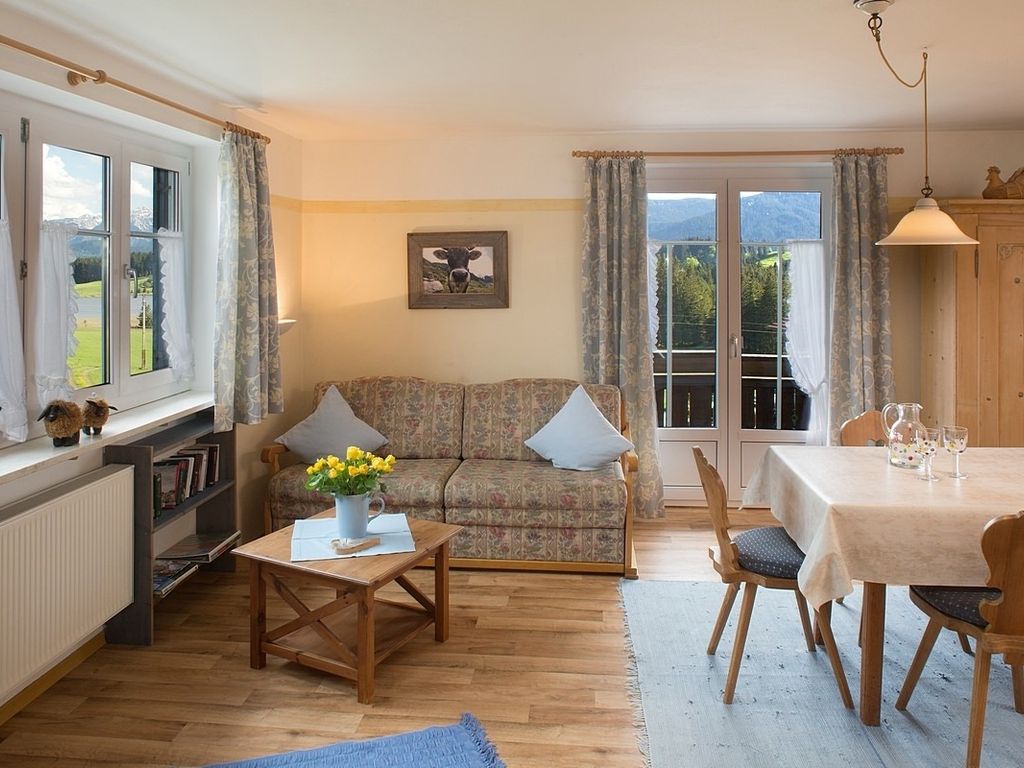 Ferienwohnung Seeblick **** mit zusätzl. Doppelzimmer, Hof Alpenseeblick, Nesselwang/Attlesee/Allgäu