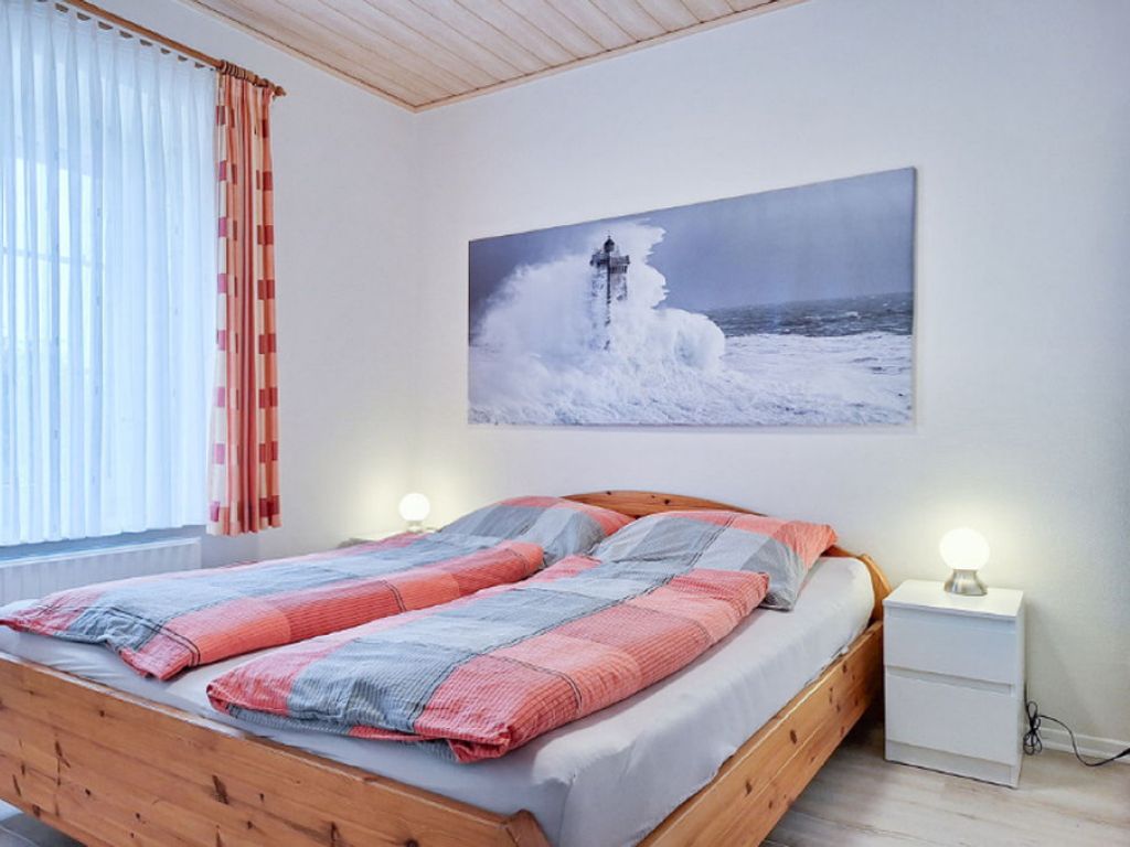 Ferienwohnung Seerose im Haus Seewind nur 800 Meter von der Nordsee entfernt auf 2.800 m² Grundstück