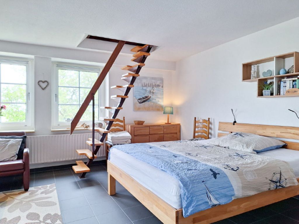 Ferienwohnung Seestern im Haus Seewind nur 800 Meter von der Nordsee entfernt auf 2.800 m² Grundstück