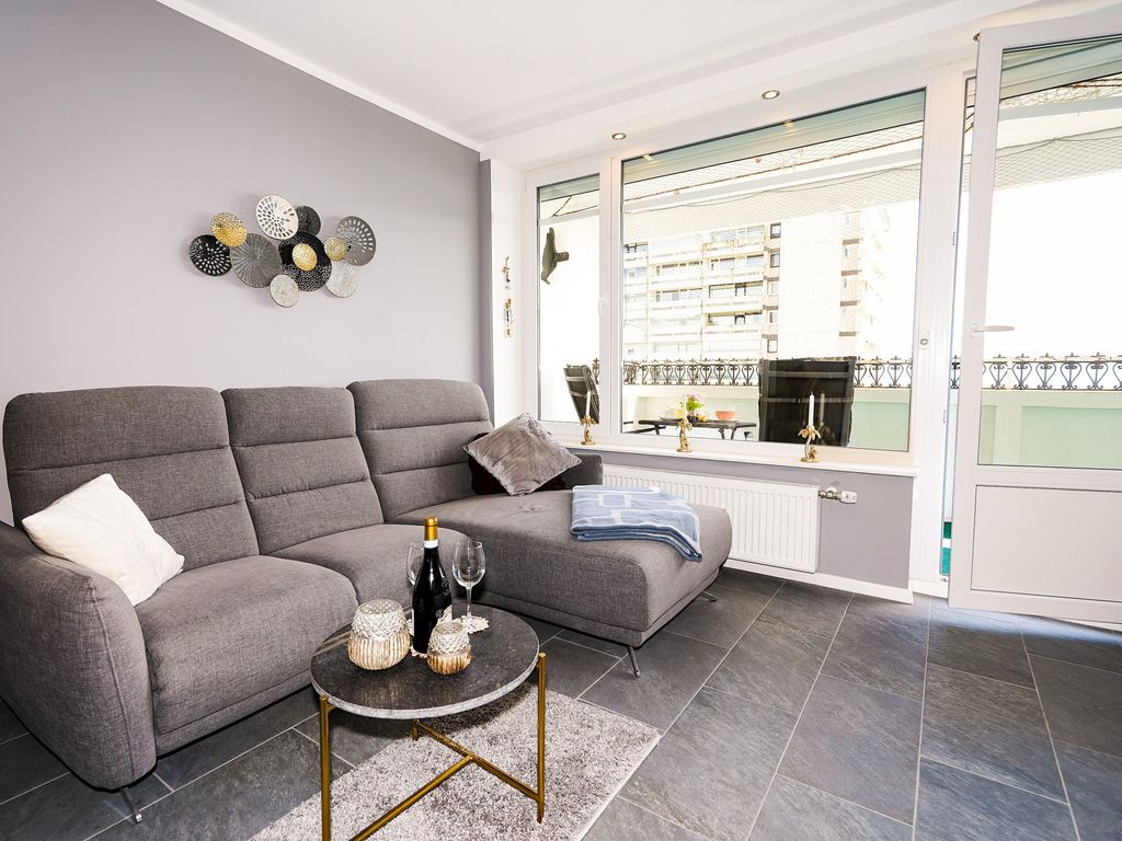 Elegantes Meerblick-Apartment