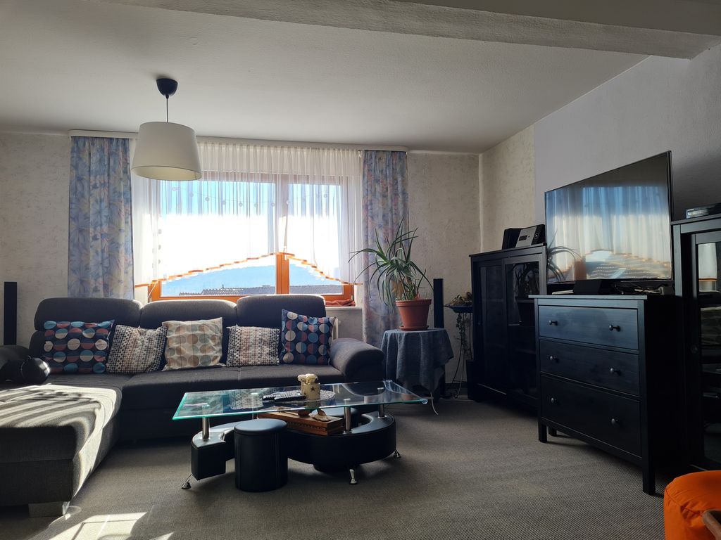 Ruhige Ferienwohnung mit Balkon und Terrasse nahe Kassel