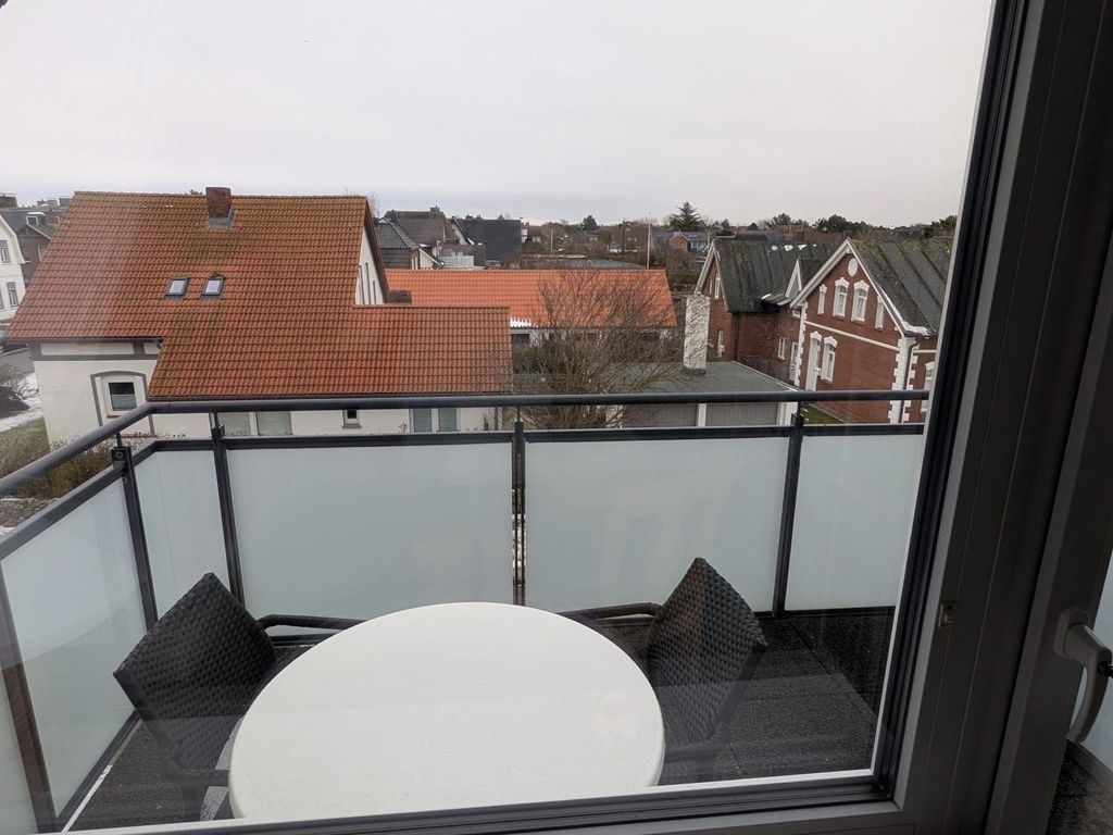 Mini-Wohnung mit Dachschräge im friesischen Stil