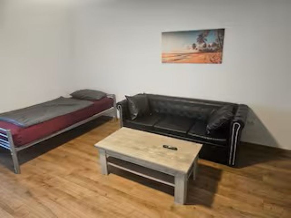 Schöne Vollausgestattete Monteurs- Gästewohnung in der Gartenstadt Leuna und nähe Geiseltalsee / 2208