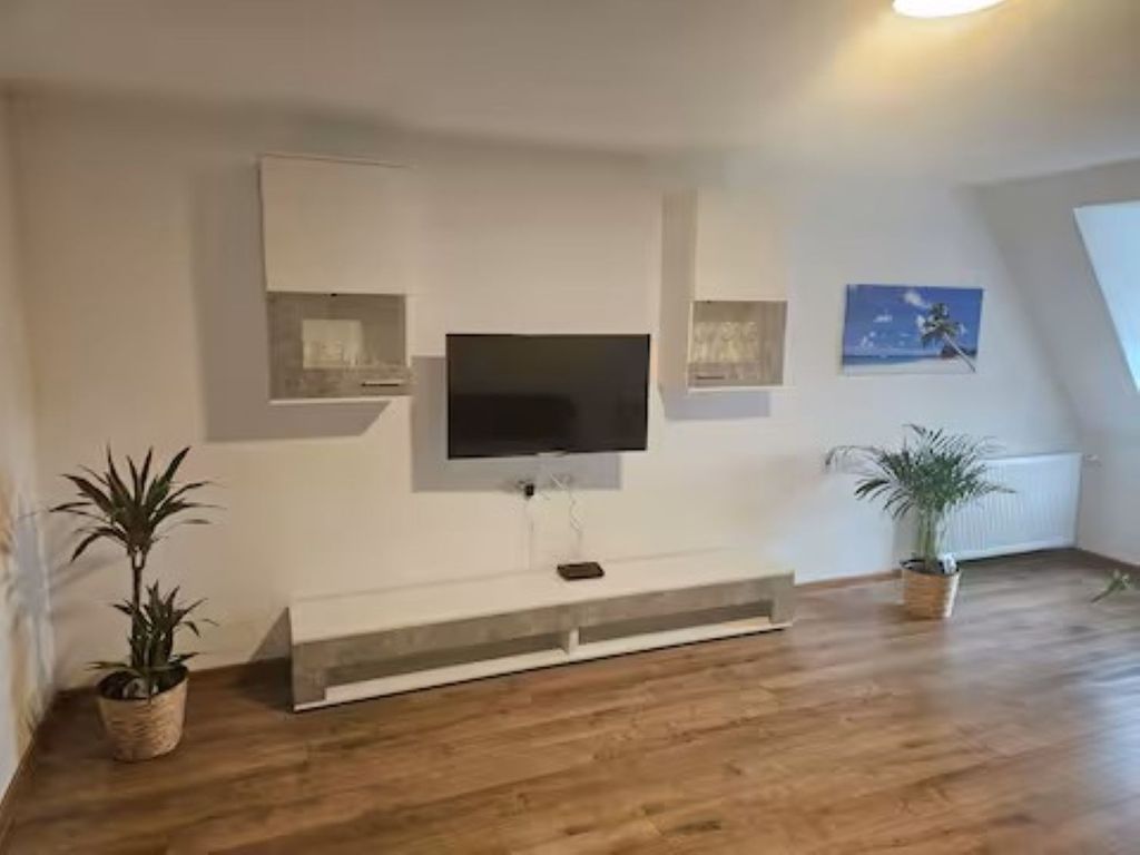 Schöne Vollausgestattete Monteurs- Gästewohnung in der Gartenstadt Leuna und nähe Geiseltalsee / 2208