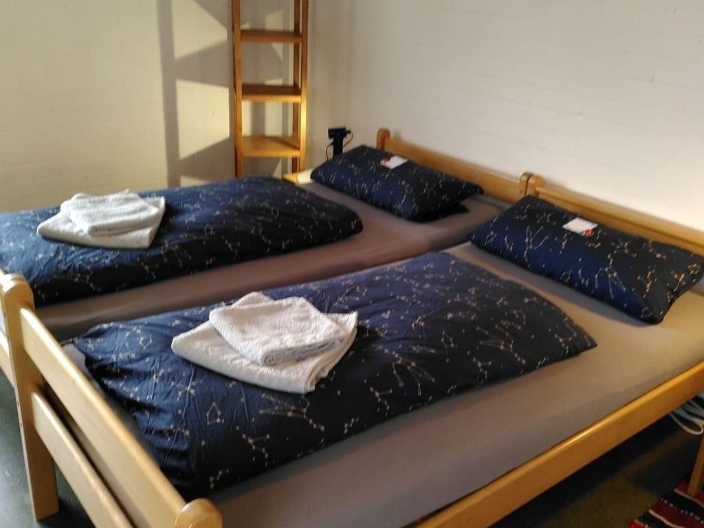 Zimmer 13