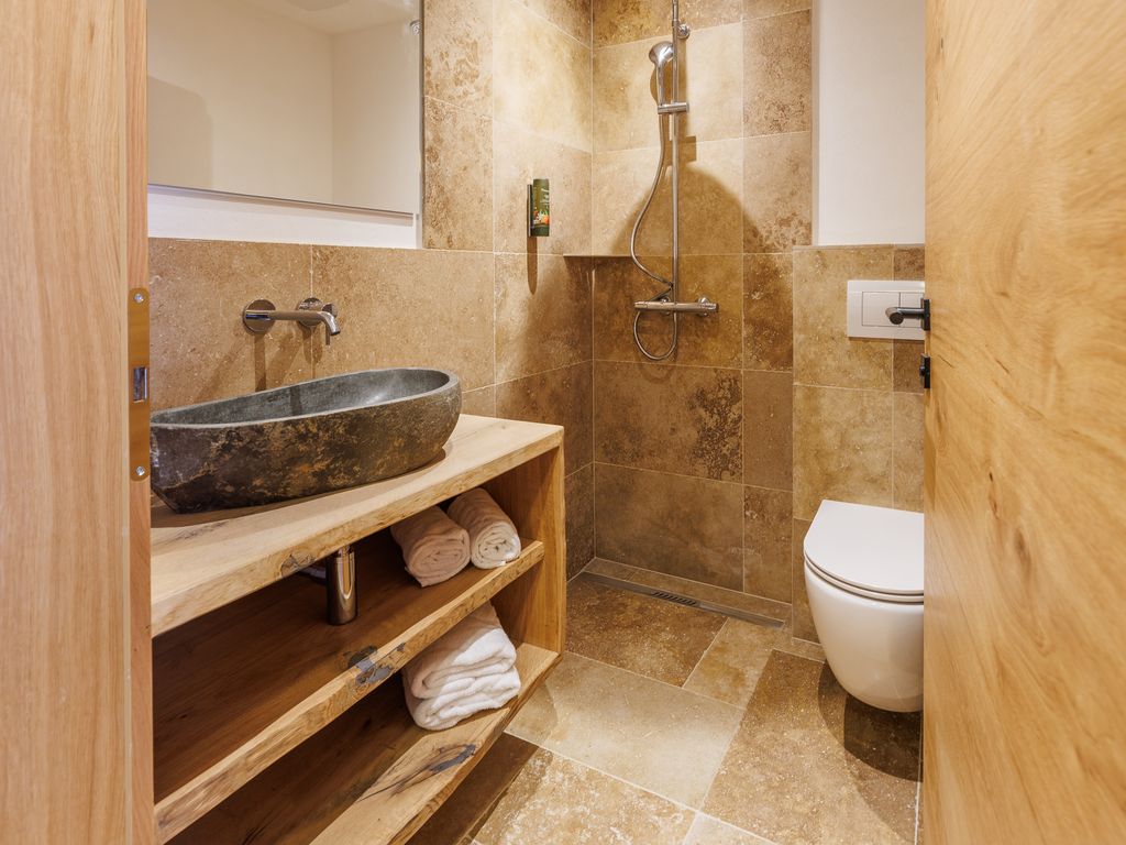 Apartment 6 - Reh