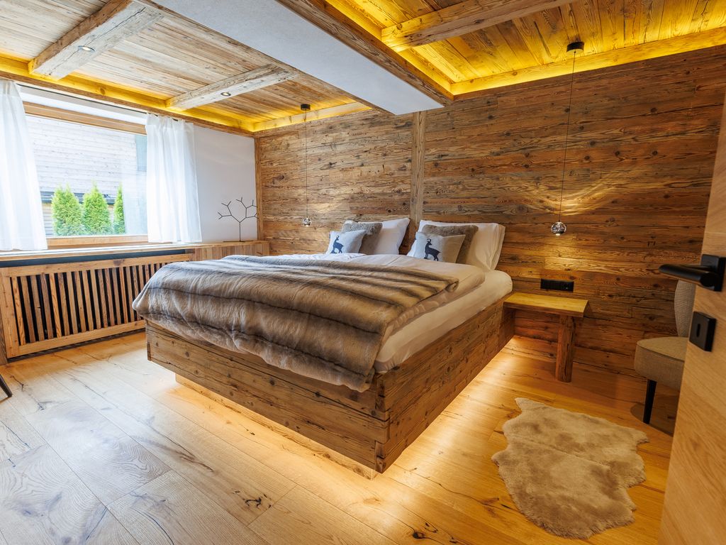 Apartment 7 - Steinadler