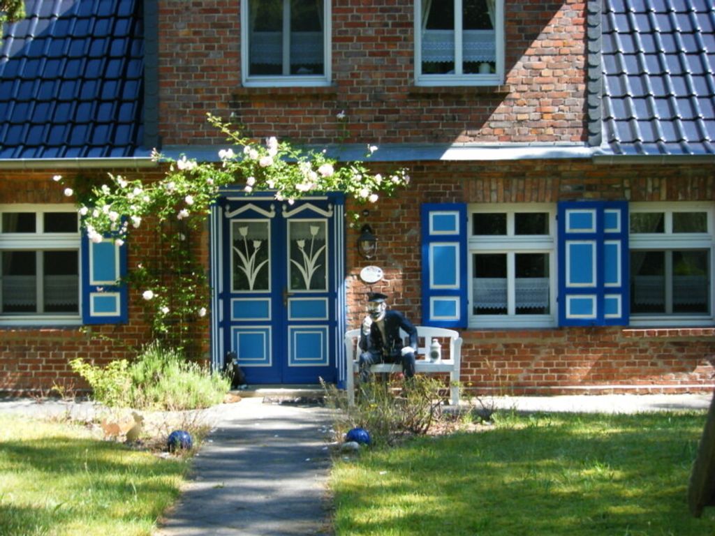 Charmante Wohnung mit großem Garten