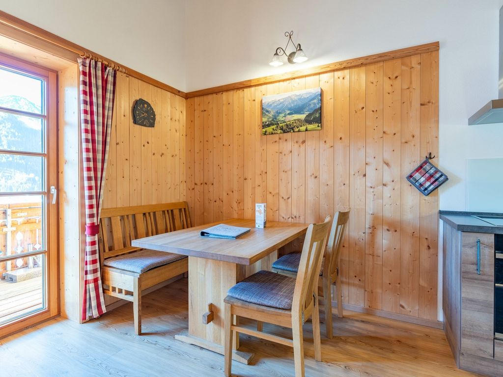 Haus Martin, OG