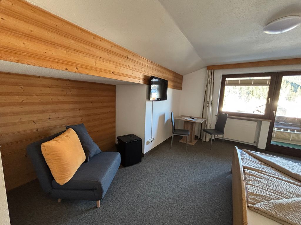 Doppelzimmer mit Frühstück 6