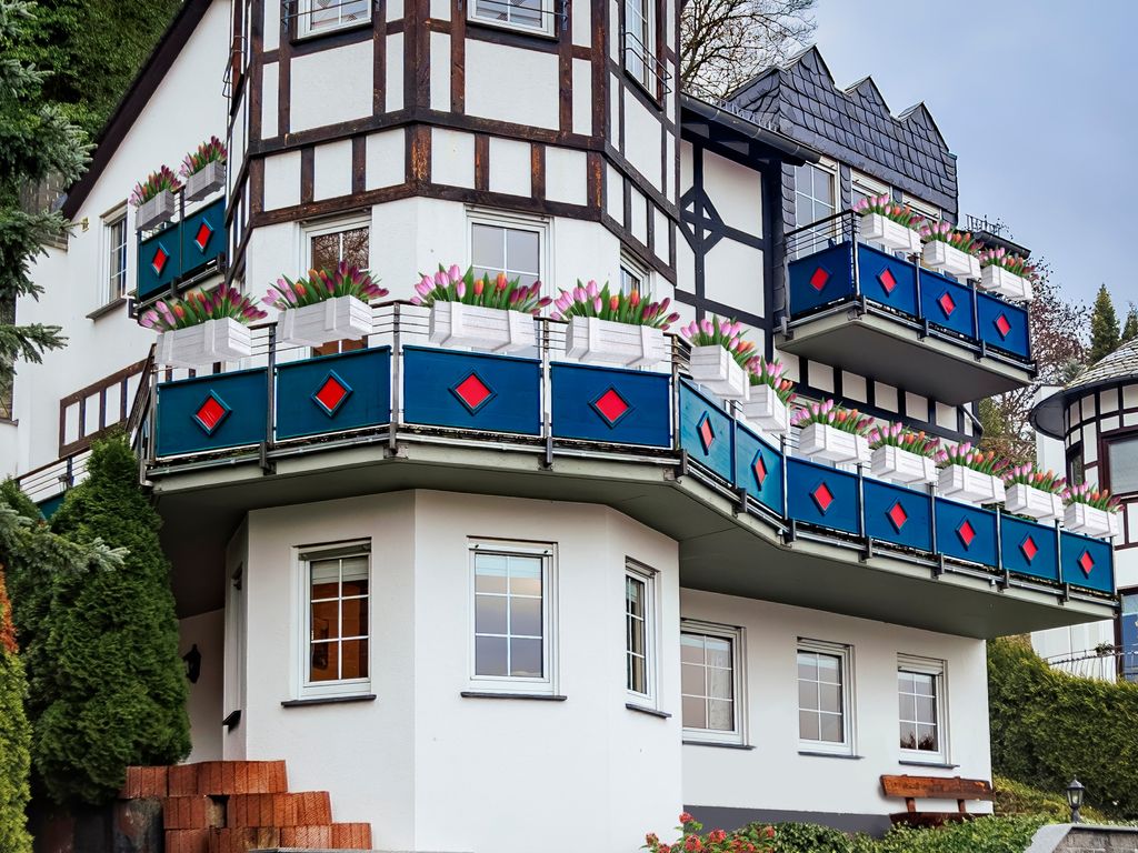 Maria Ruh Apartment No2