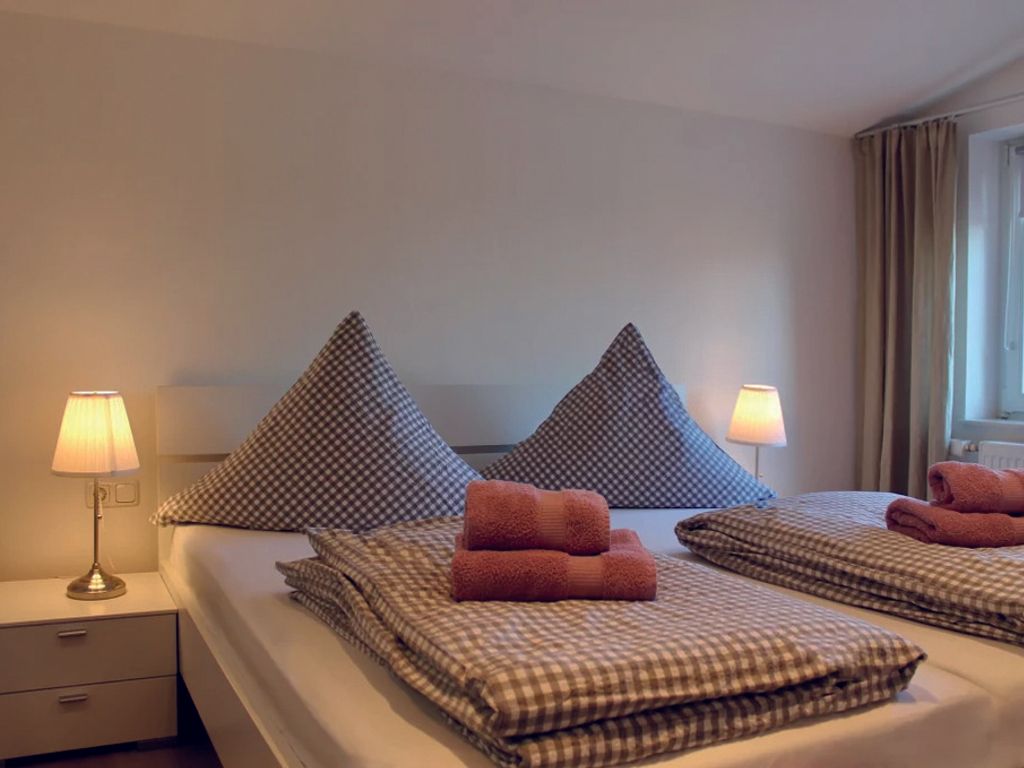 Ferienwohnung "Rosenstraße rechts"