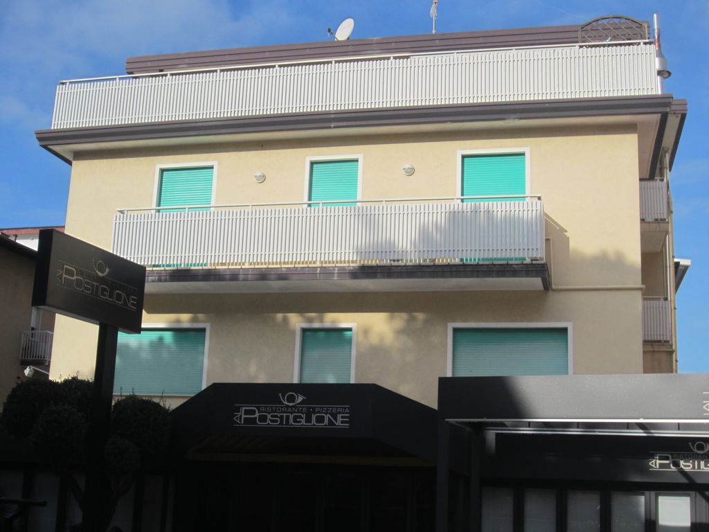 Postiglione 3