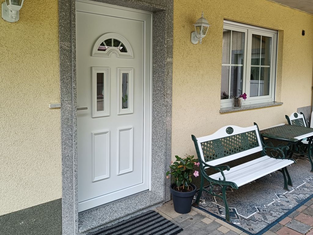 Ferienwohnung mit Terrasse Ettringen