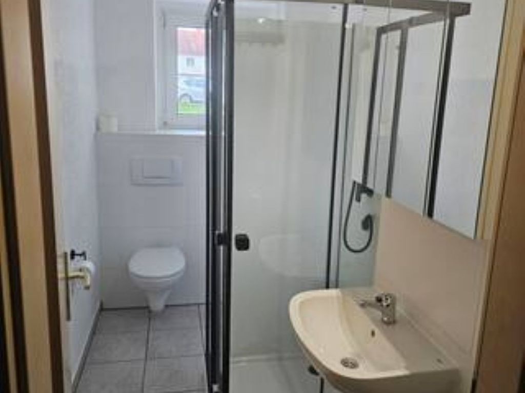 Voll ausgestattete Monteur- Ferienwohnung direkt an der Raffinerie Leuna