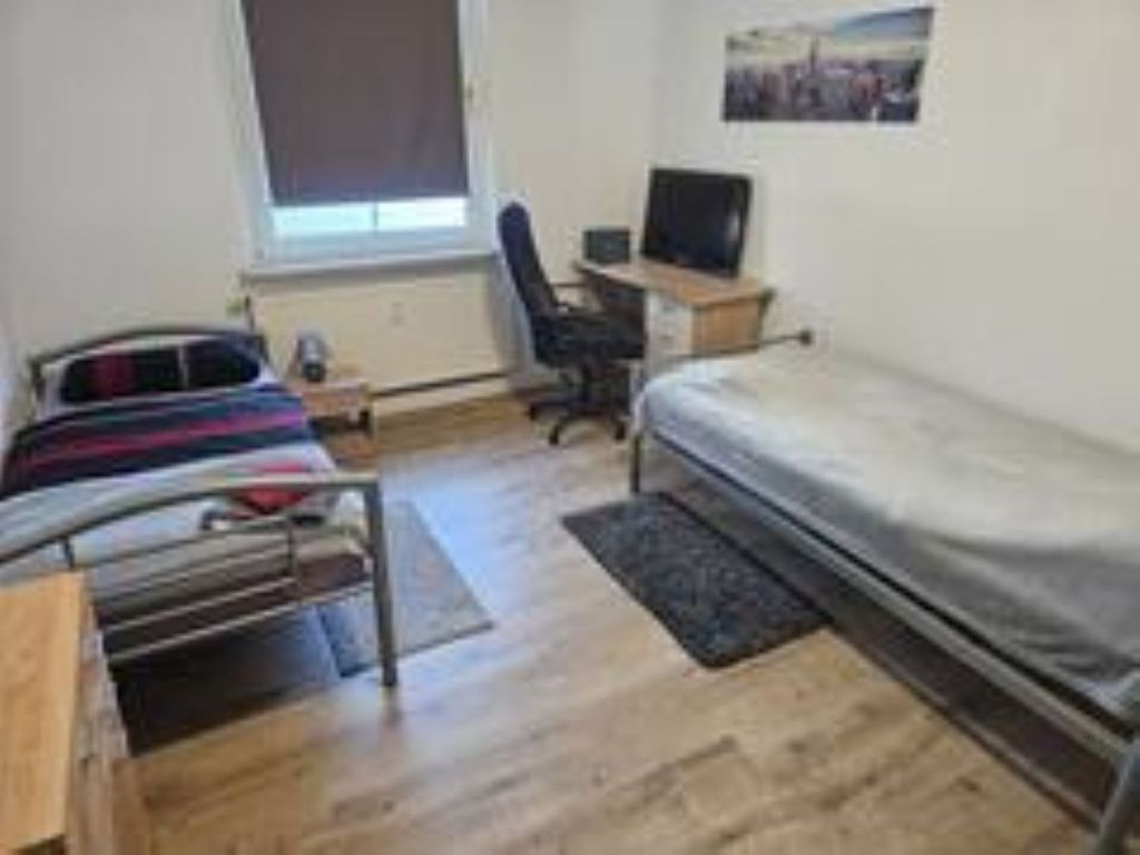 Voll ausgestattete Monteur- Ferienwohnung direkt an der Raffinerie Leuna